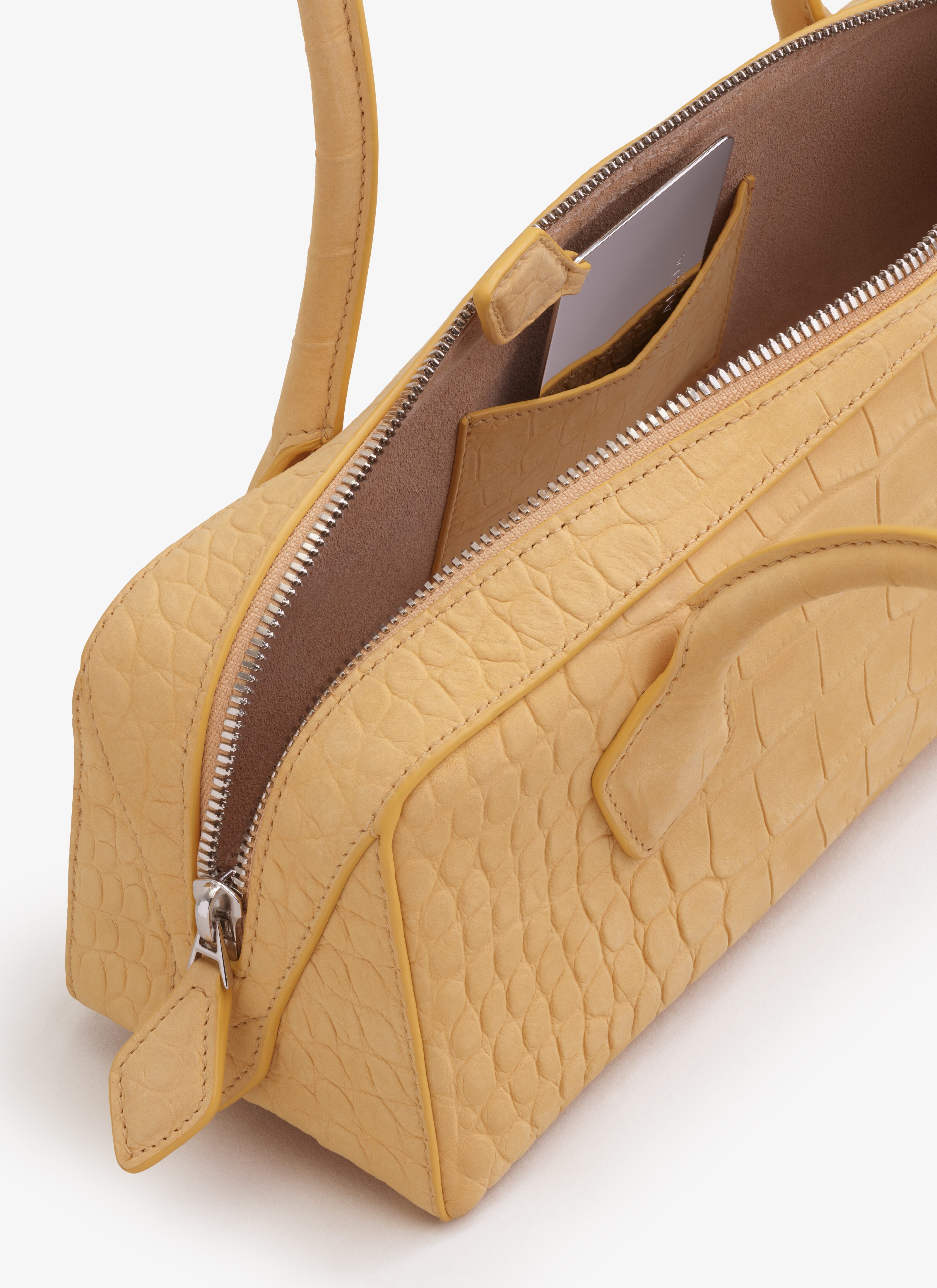LE TECKEL MEDIUM BAG IN GOATSKIN LE TECKEL MEDIUM BAG IN GOATSKIN - maison-alaia.com